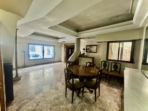 Casa 5 ambientes con 2 baños