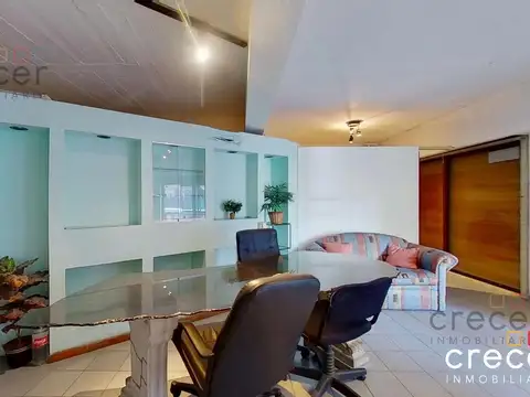 PH 98 m2 totales balcon corrido al frente a refaccionar y/o para uso de oficinas comerciales
