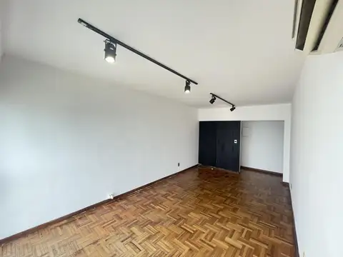 Rambla República del Peru al 800