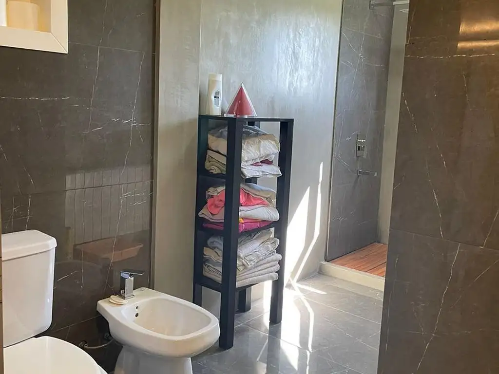 Casa 5 ambientes en dos plantas en venta- Barrancas de Iraola - Foto 19