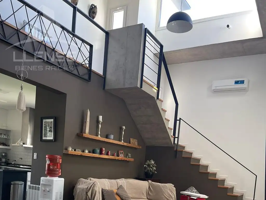 Casa en Venta - 3 dormitorios - USD 450.000