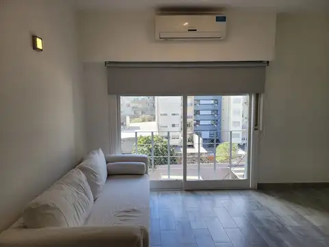 DEPARTAMENTO DE 4 AMBIENTES EN MAIPU PLENO CENTRO