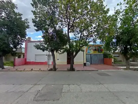 Locales en centro de general alvear, mendoza