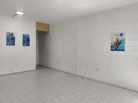 Local Comercial en Alquiler ? Calle Pablo Pescara, Maipú