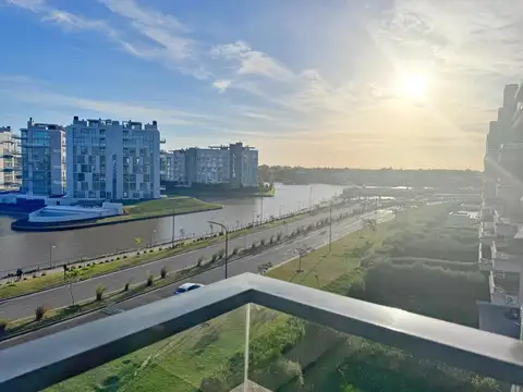 Av del Puerto  al 100