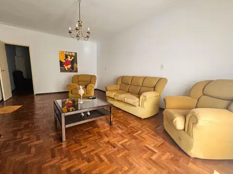 Depto Tipo Casa 5 ambientes con 1 baño