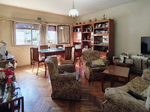 Oportunidad: Venta Depto 4 Amb Al Frente - Luminoso - Excelente Ubicación