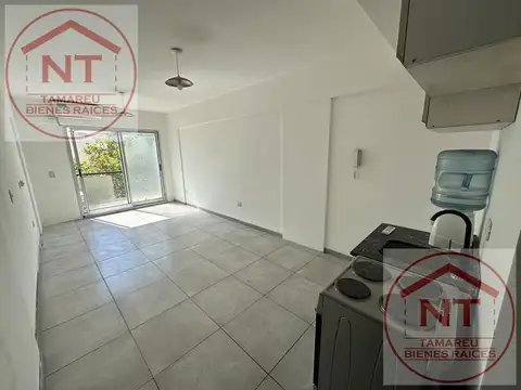 Departamento de 1 amb con balcon. Al frente. Villa del Parque