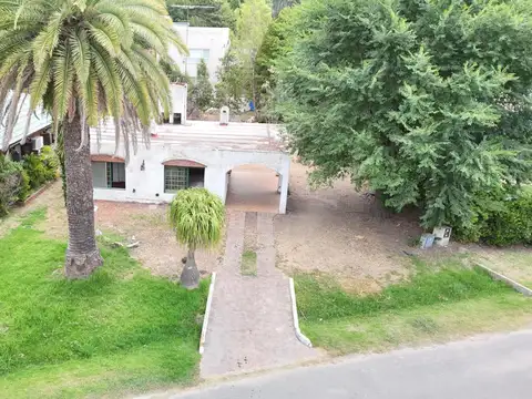 CASA EN VENTA - EL BOSQUE