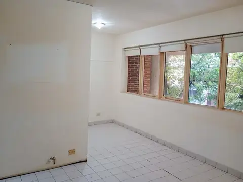 P.I.Rivera 2400, Piso 1