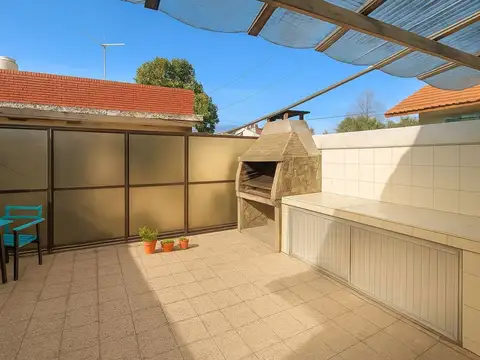 Depto Tipo Casa en Venta de 3 ambientes