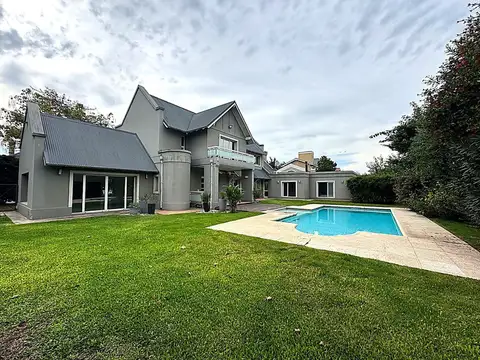 Casa en Venta de 5 dormitorios