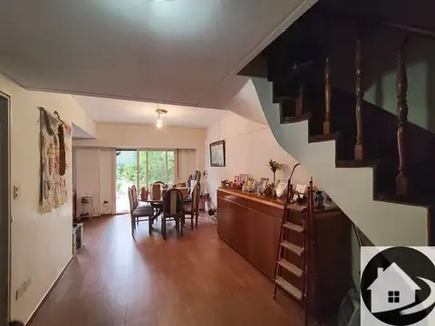 Departamento en venta de 4 dormitorios c/ cochera en Villa Crespo