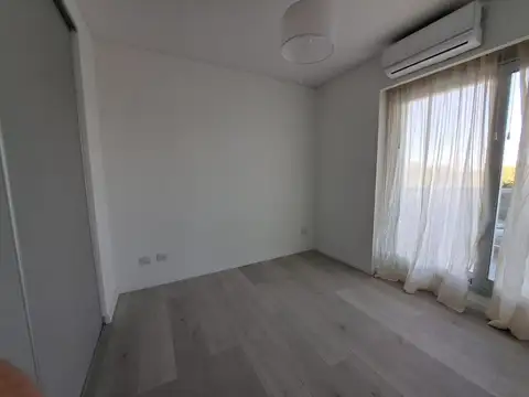 Departamento en Alquiler con 1 cocheras