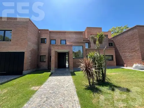 Casa en Venta en Golfers, USD 730.000