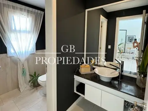 Casa en Venta en Ayres Plaza, USD 690.000