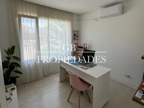 Venta de Casa 9 AMBIENTES en Ayres Plaza, Pilar
