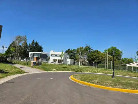 Terreno en Venta en Pilar del Este - Santa Lucia, USD 49.000