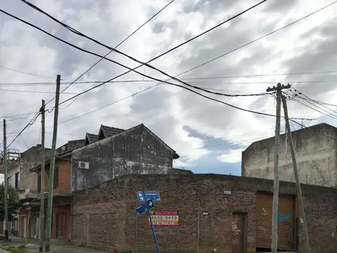 CASA CON GALPON EN VENTA