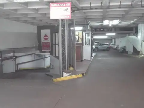 M T de Alvear 1200, Piso 1