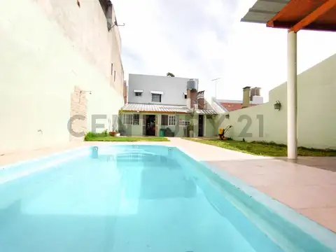 Casa 4 ambientes con 3 baños