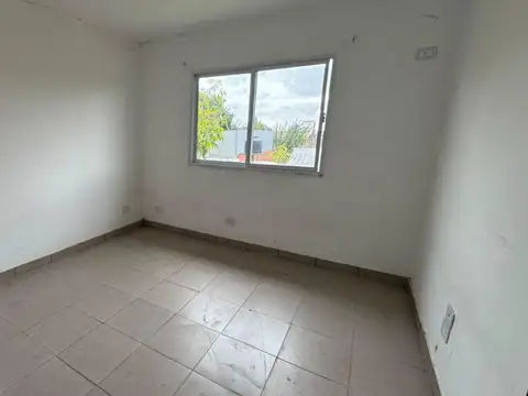 Depto 2 Dormitorios en Planta Alta/Baja - Villa de Mayo