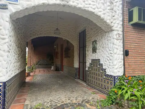 Casa en Venta en Bernal, USD 165.000