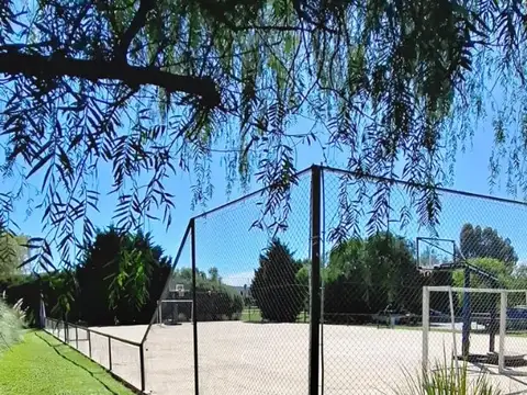 Casa en Venta con 4 cocheras