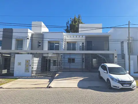 ALQUILO DUPLEX A PARTICULAR