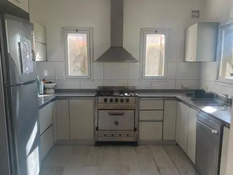 Casa en Alquiler Temporal de 4 dormitorios
