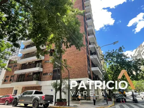 Avenida Coronel Diaz 2700, Piso 1