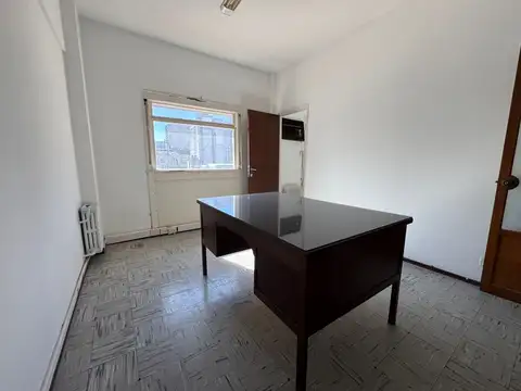 San Martin 800, Piso 3