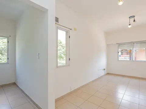 Departamento en Alquiler en Lomas Del Mirador, $ 500.000