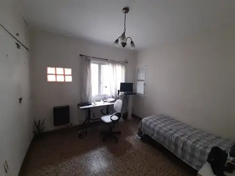 Dr. Mariano Moreno 900