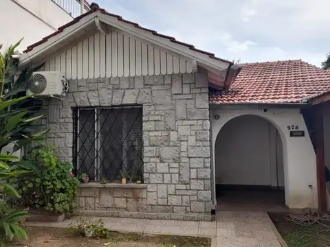 Dr. Mariano Moreno 900