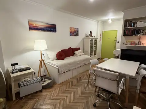 Depto de 4 amb en PB con patios en recoleta