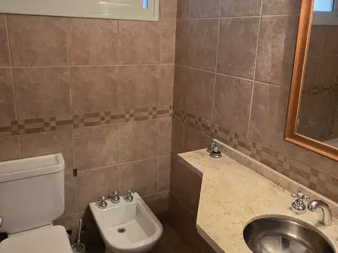 Departamento en Alquiler con 1 cocheras
