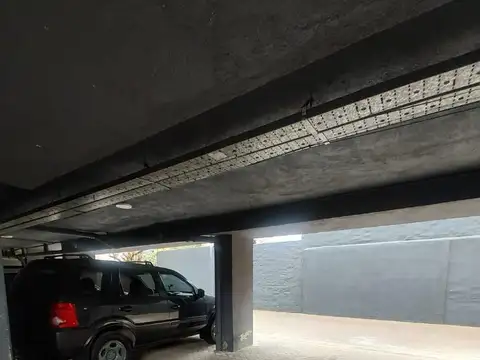 ALQUILO COCHERA CUBIERTA- ALTO ALBERDI