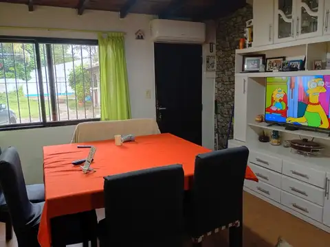 CASA A LA VENTA CON PISCINA 3 AMB. A REF, PACHECO