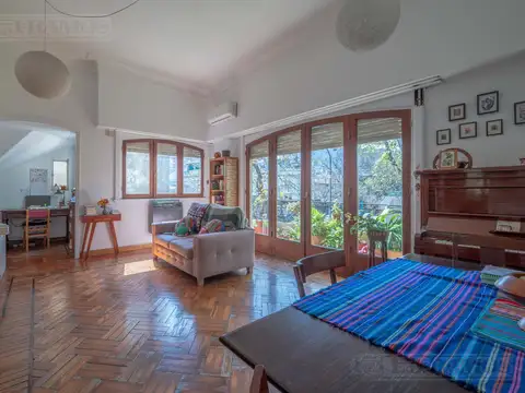 Depto Tipo Casa en Venta de 5 ambientes