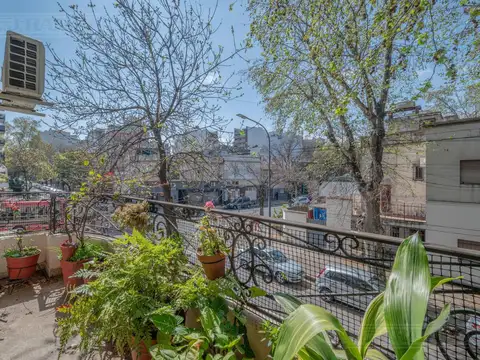 Depto Tipo Casa en Venta 60 años