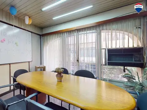 OFICINA EN VENTA EN BALVANERA - PISO PRIVADO