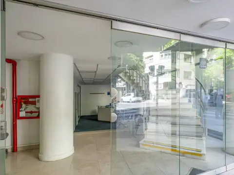 Local comercial en esquina – Quintana y Parera, Recoleta