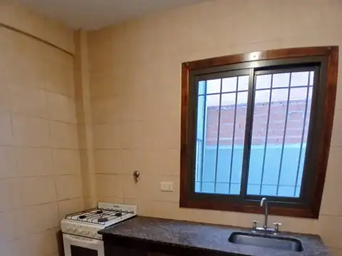 DR. MELO 2700, Piso 1