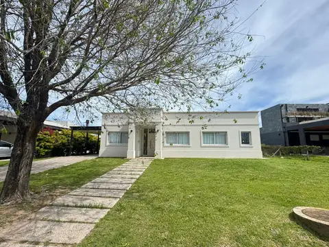 Casa en Alquiler, 5 Ambientes, en Haras Santa María, Escobar, GBA Norte