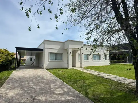 Casa en Alquiler de 4 dormitorios