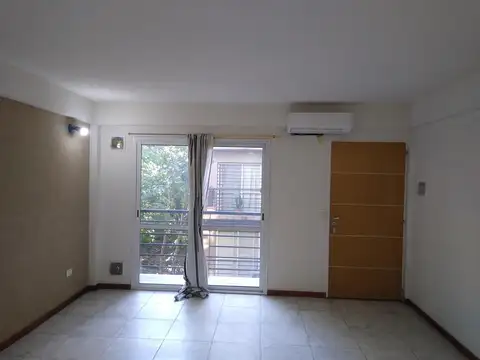 Departamento en Esc.-Centro
