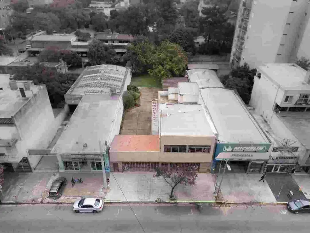Avenida Doctor Ricardo Balbín 800