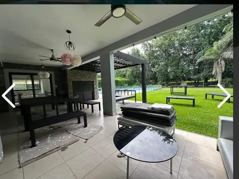 Casa 7 ambientes con 5 baños