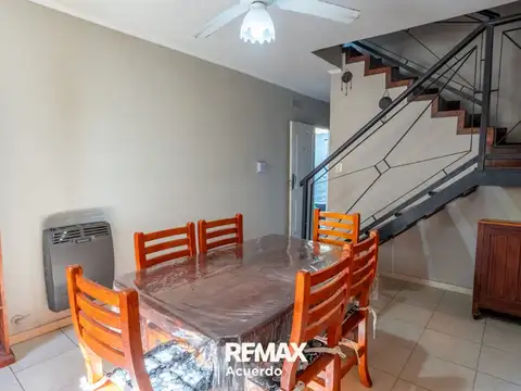 Casa 3 ambientes con 1 baño